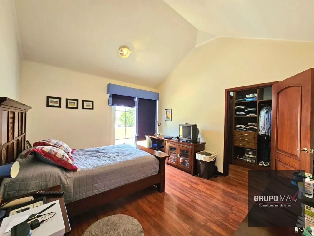Casa Condominio Villas de Entreverdes Km 21.4 Entrada a Fraijanes — Casa en Venta en Entreverdes, Carretera a El Salvador, Guatemala, Ciudad — foto 4 de 12