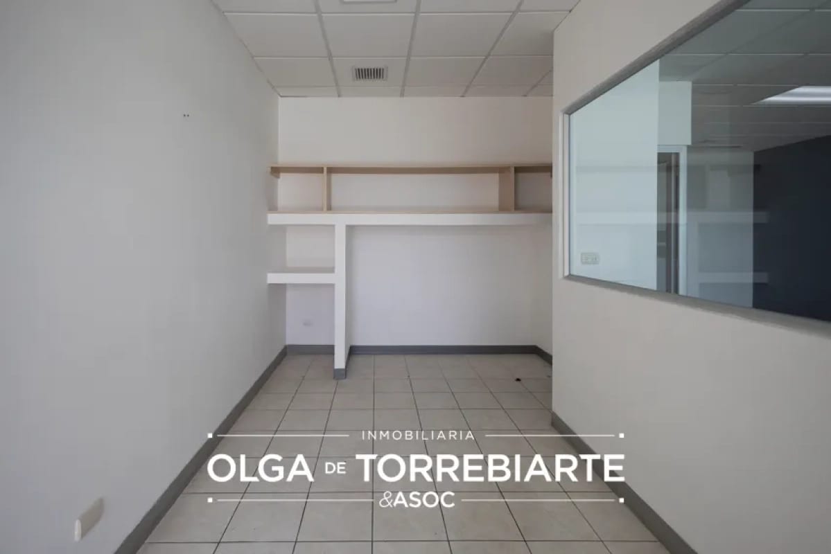 Oficina en Zona Pradera, Zona 10 — Oficina en Alquiler en Zona Pradera, Zona 10, Guatemala, Ciudad — foto 4 de 10