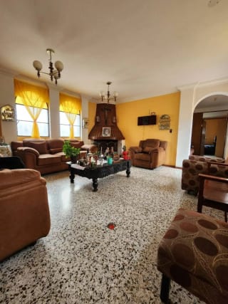 Propiedad Estratégica Z.5: Casa de 3 niveles en Sector en Crecimiento — Casa en Venta en Casa Asunción, Zona 5, Guatemala, Ciudad — miniatura 12 de 17