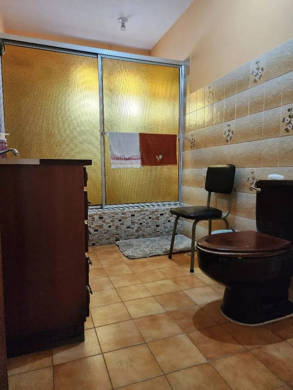Propiedad Estratégica Z.5: Casa de 3 niveles en Sector en Crecimiento — Casa en Venta en Casa Asunción, Zona 5, Guatemala, Ciudad — foto 8 de 17