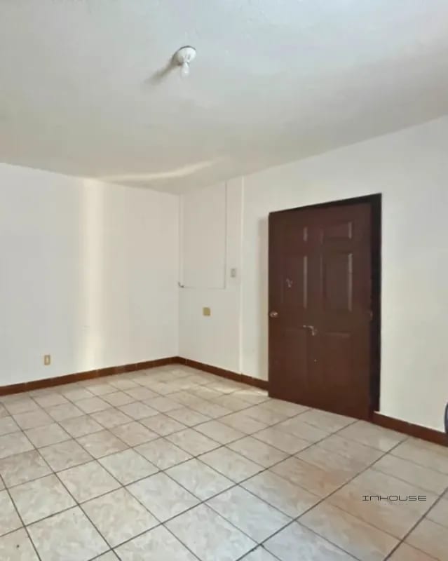 CASA EN VENTA EN SAN CRISTOBAL ZONA 8 DE MIXCO, DE UN NIVEL — Casa en Venta en Zona 8 Mixco, Guatemala, Ciudad — foto 7 de 11