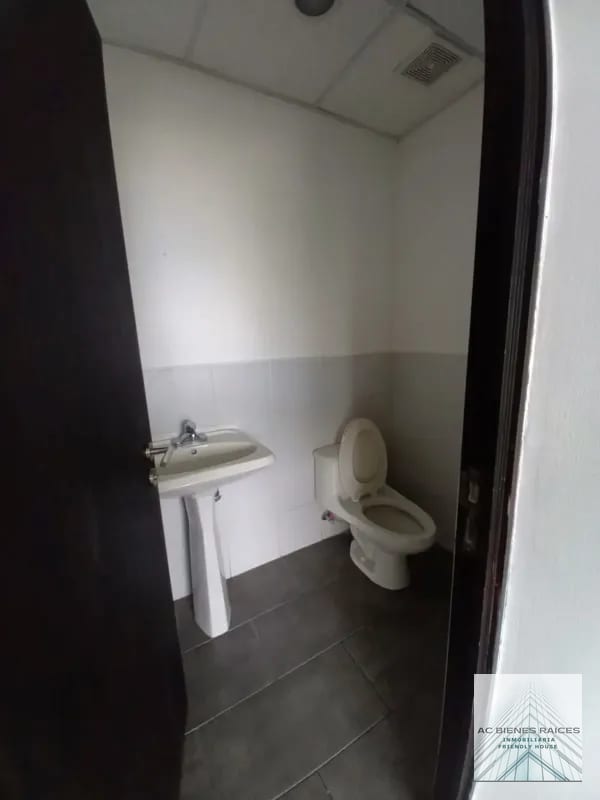 Venta Clínica médica en Salu Centro zona 9 — Clínica en Venta en Zona 9, Guatemala, Ciudad — foto 2 de 7