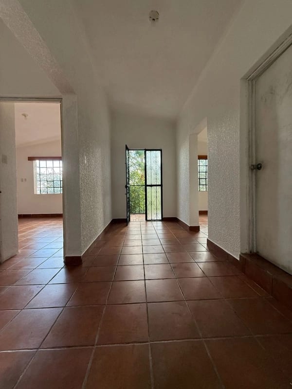 Venta de Casa Cerca del Club Campestre La Montaña – Dentro de Colonia Privada — Casa en Venta en all, Guatemala, Ciudad — foto 8 de 12