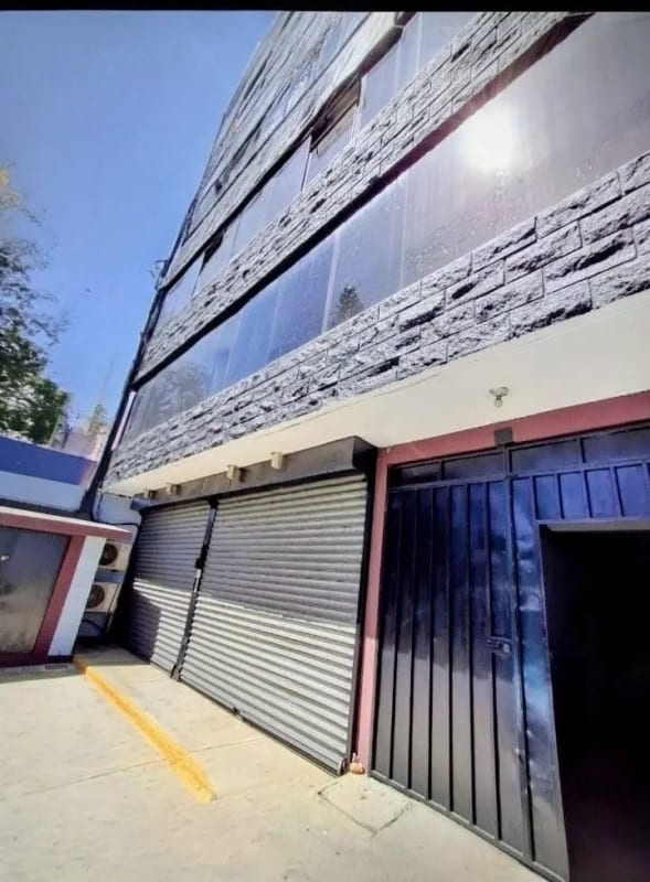 Edificio con Bodega en Alquiler – 20 Calle, Zona 10 — Bodega / Ofibodega en Alquiler en Zona 10, Guatemala, Ciudad — foto 1 de 15