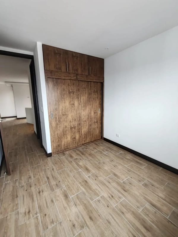 APARTAMENTO EN VENTA DIAGONAL SEIS ZONA 10 — Apartamento en Venta en Marques de Oakland, Zona 10, Guatemala, Ciudad — foto 2 de 6