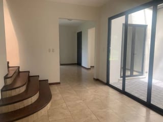 Renta-preciosa Casa 2 Niveles en Lazos de Fraijanes — Casa en Alquiler en Lazos de Fraijanes, Carretera a El Salvador, Guatemala, Ciudad — miniatura 17 de 17