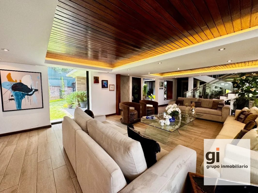 Casa exclusiva en alquiler en zona 10 – Ideal para embajada, family office u oficina privada de alto nivel — Casa en Alquiler en Zona 10, Guatemala, Ciudad — foto 12 de 16