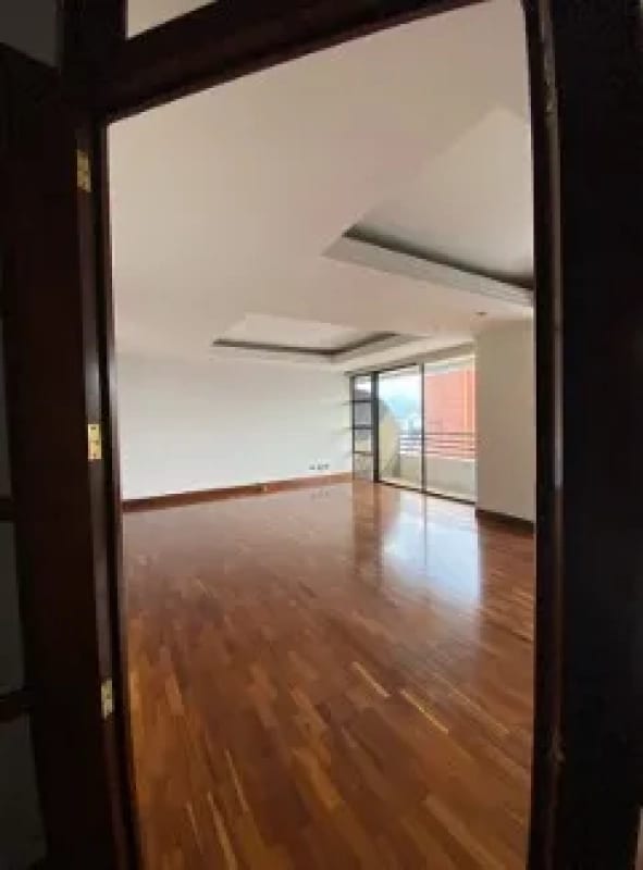 Apartamento en Venta - SAN IGNACIO II Zona 10 — Apartamento en Venta en San Ignacio, Zona 10, Guatemala, Ciudad — foto 4 de 11