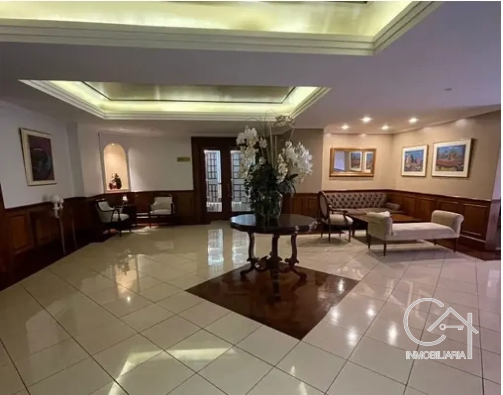 Apartamento en Venta - SAN IGNACIO II Zona 10 — Apartamento en Venta en San Ignacio, Zona 10, Guatemala, Ciudad — foto 2 de 11