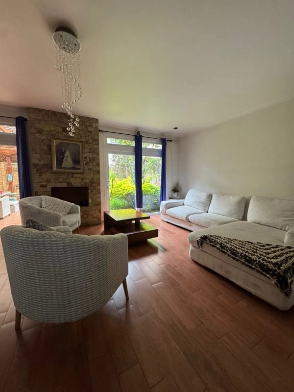 Casa San Cristobal Sector B1 — Casa en Venta en Zona 8 Mixco, Guatemala, Ciudad — foto 5 de 17