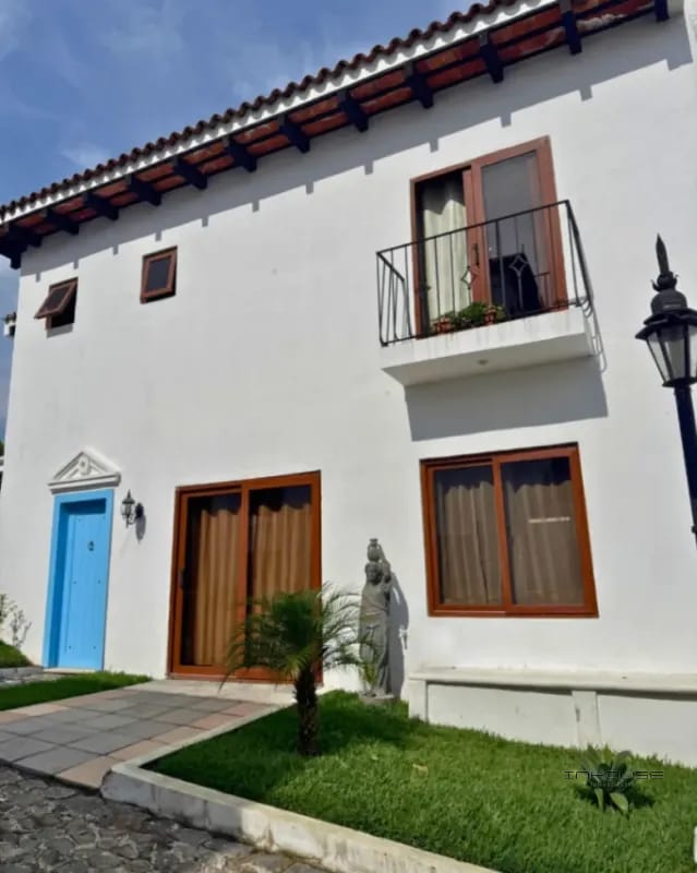 CASAS EN VENTA EN ANTIGUA SAN PEDRO LAS HUERTAS — Casa en Venta en Antigua, Sacatepéquez — foto 1 de 9