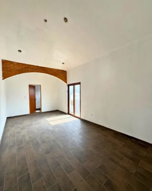 CASAS EN VENTA EN ANTIGUA SAN PEDRO LAS HUERTAS — Casa en Venta en Antigua, Sacatepéquez — foto 5 de 9