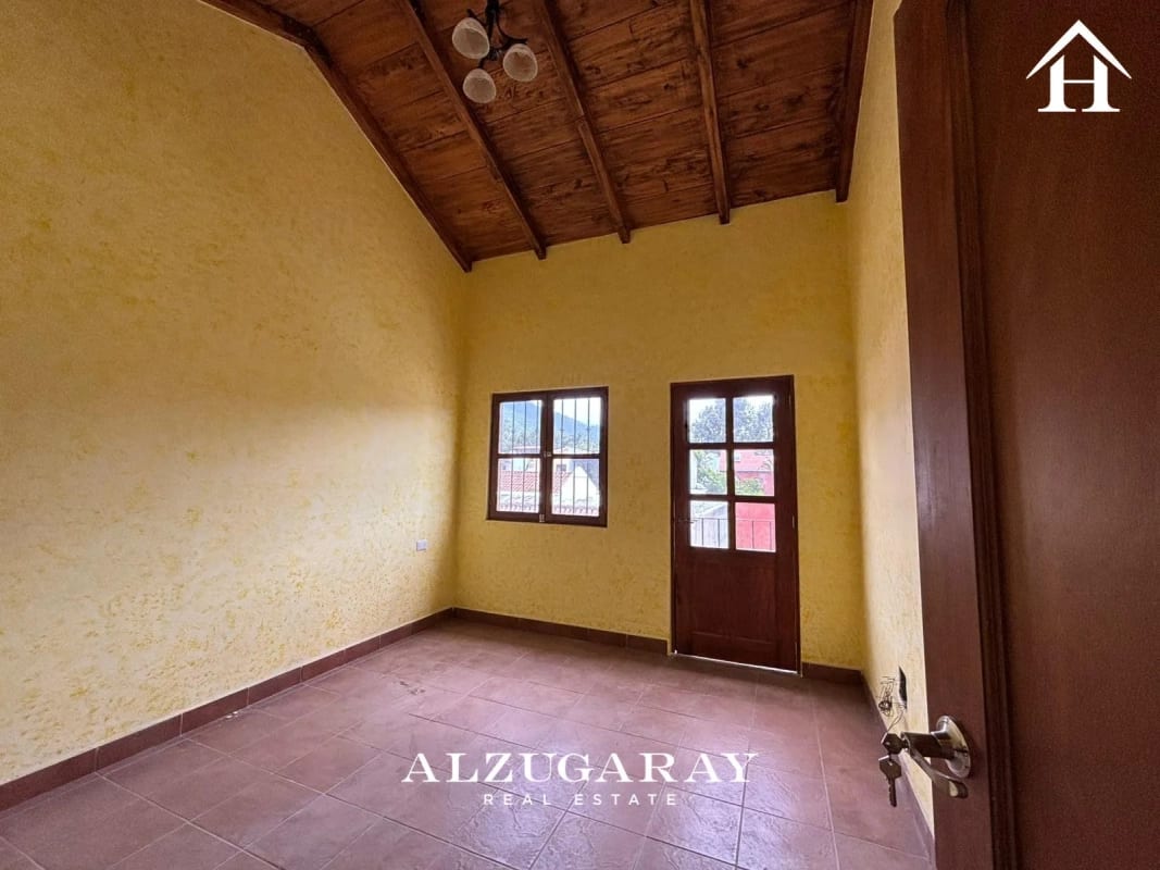 CASA COLONIAL ANTIGUA GUATEMALA - 4 HAB. / A MIN. DEL CASCO DE ANTIGUA — Casa en Alquiler en Antigua, Sacatepéquez — foto 4 de 9