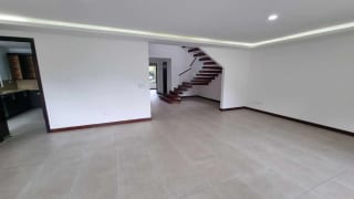 *Vendo Hermosa Casa en Exclusiva Area de Carretera a El Salvador, Residencias Concepción, cluster Camelias* — Casa en Venta en Bromelias Concepcion, Carretera a El Salvador, Guatemala, Ciudad — miniatura 16 de 17