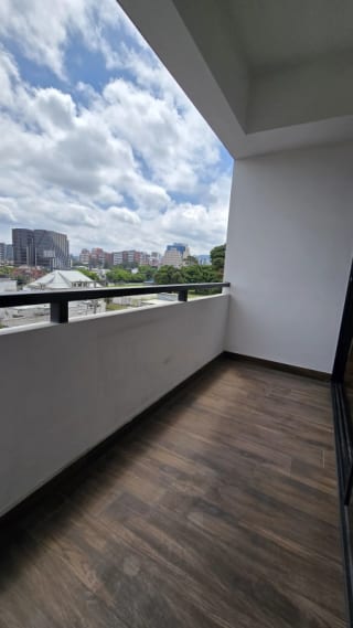 Se Vende Apto. Edificio Casa Acueducto. Nivel medio. — Apartamento en Venta en Casa Acueducto, Zona 10, Guatemala, Ciudad — miniatura 5 de 17
