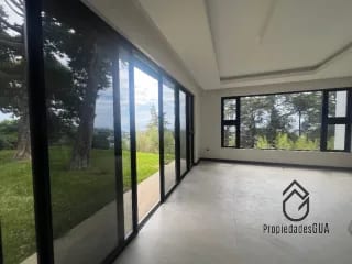 Casa espectacular en renta para estrenar — Casa en Alquiler en Santa Catarina Pinula, Carretera a El Salvador, Guatemala, Ciudad — miniatura 1 de 7