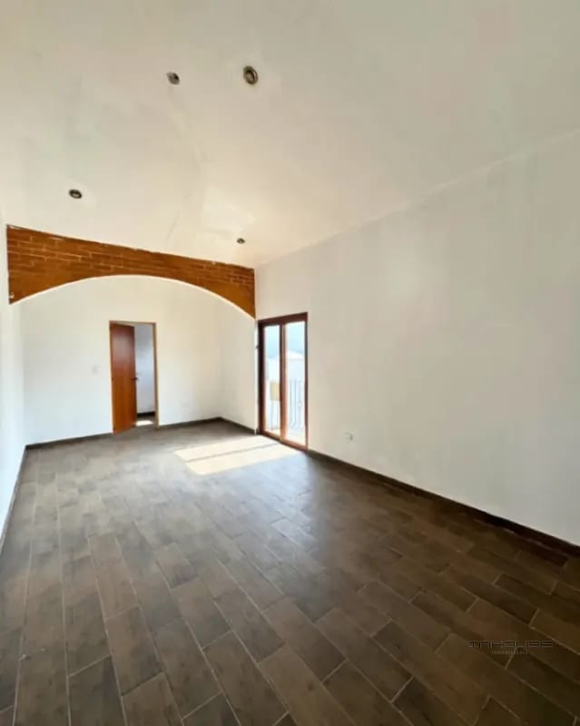 CASA EN VENTA EN ANTIGUA, SAN PEDRO LAS HUERTAS — Casa en Venta en San Pedro Las Huertas, Antigua, Sacatepéquez — foto 6 de 10