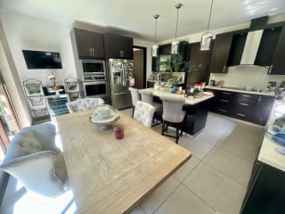 VENDO BELLA Y AMPLIA CASA DE LUJO EN RES. CONCEPCION KM 15 CAES — Casa en Venta en Santa Catarina Pinula, Carretera a El Salvador, Guatemala, Ciudad — miniatura 7 de 15