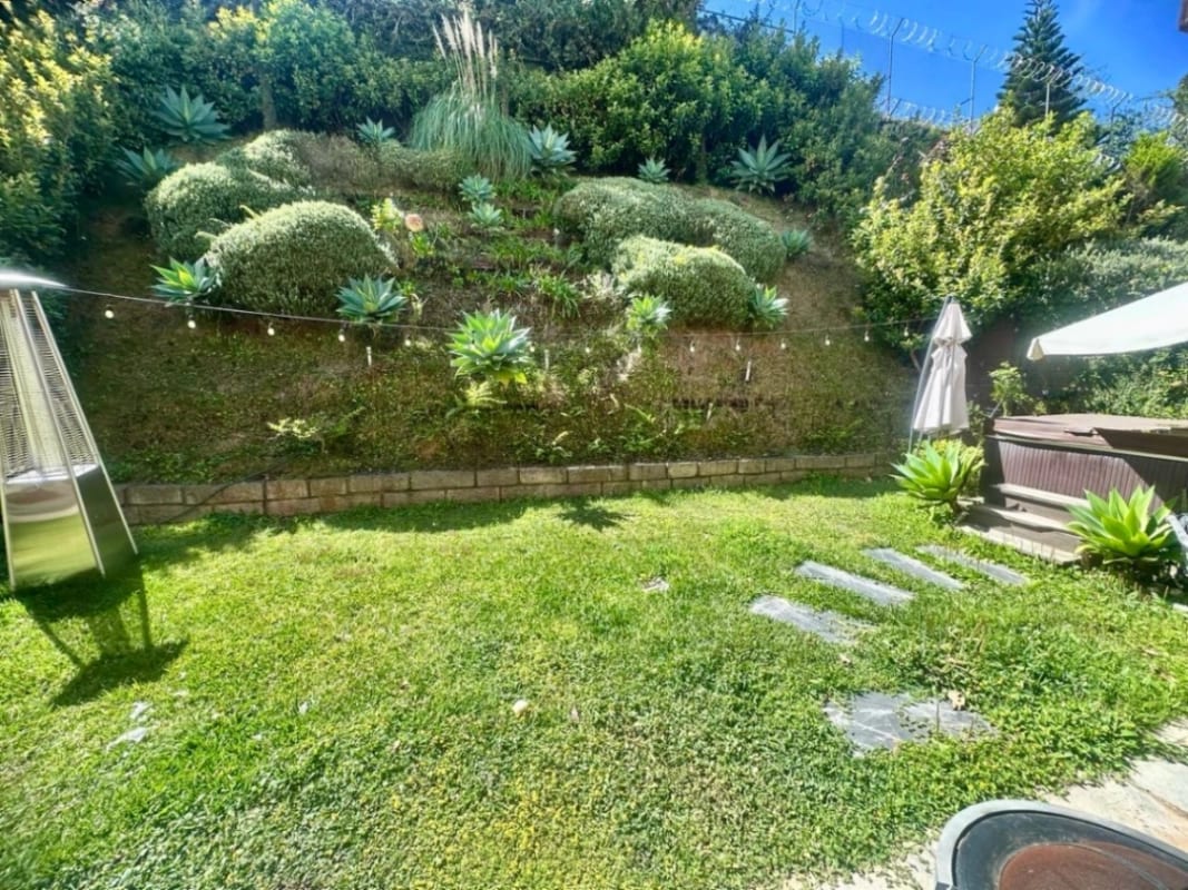 VENDO BELLA Y AMPLIA CASA DE LUJO EN RES. CONCEPCION KM 15 CAES — Casa en Venta en Santa Catarina Pinula, Carretera a El Salvador, Guatemala, Ciudad — foto 2 de 15