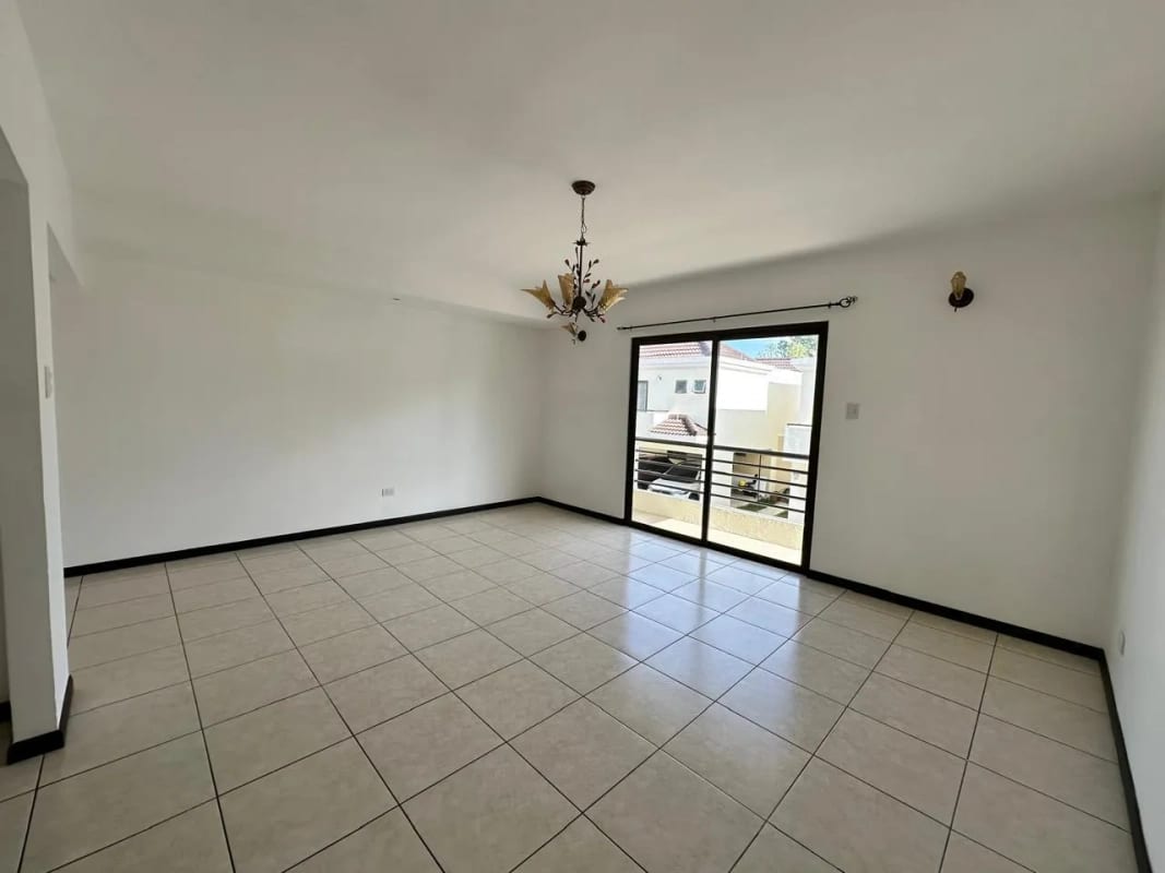 ¡ATENCIÓN INVERSIONISTAS! CASA EN VENTA VISTAS DE SAN ISIDRO II, Z.16 | CASA EN VENTA de 3 Niveles — Casa en Venta en Vistas de San Isidro, Zona 16, Guatemala, Ciudad — foto 9 de 17