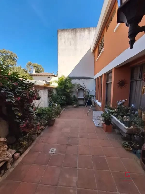 Linda casa en venta en Resideciales Roosevelt zona 7 de Mixco — Casa en Venta en Zona 7 Mixco, Guatemala, Ciudad — foto 4 de 10