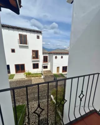 CASAS EN VENTA EN ANTIGUA, SAN PEDRO LAS HUERTAS — Casa en Venta en San Pedro Las Huertas, Antigua, Sacatepéquez — miniatura 9 de 10