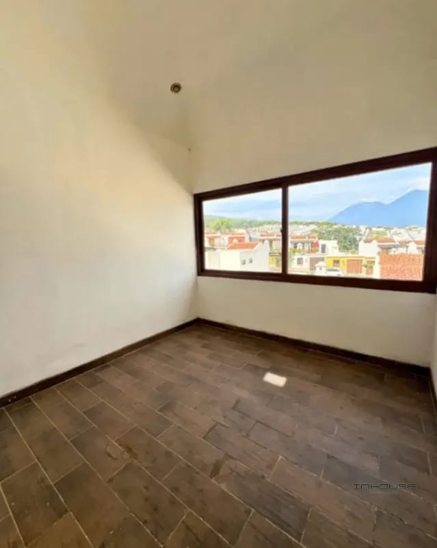 CASAS EN VENTA EN ANTIGUA, SAN PEDRO LAS HUERTAS — Casa en Venta en San Pedro Las Huertas, Antigua, Sacatepéquez — foto 5 de 10