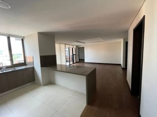Alquiler de Apartamento en Edificio Zona 14 — Apartamento en Alquiler en Santa Inés, Zona 14, Guatemala, Ciudad — miniatura 7 de 8