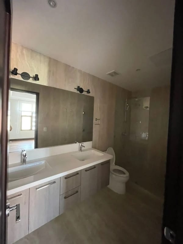 Alquiler de Apartamento en Edificio Zona 14 — Apartamento en Alquiler en Santa Inés, Zona 14, Guatemala, Ciudad — foto 5 de 8
