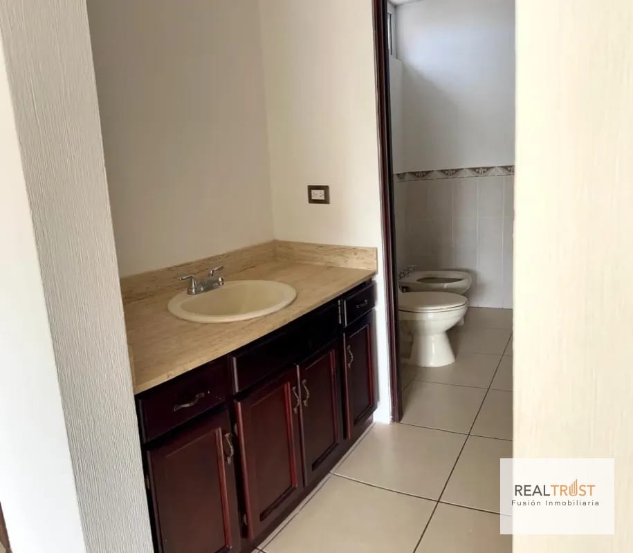 Vendo casa en Residenciales Villas de Santa Monica carretera a El Salvador km. 16.5 — Casa en Venta en Villas de Santa Mónica, Carretera a El Salvador, Guatemala, Ciudad — foto 11 de 17