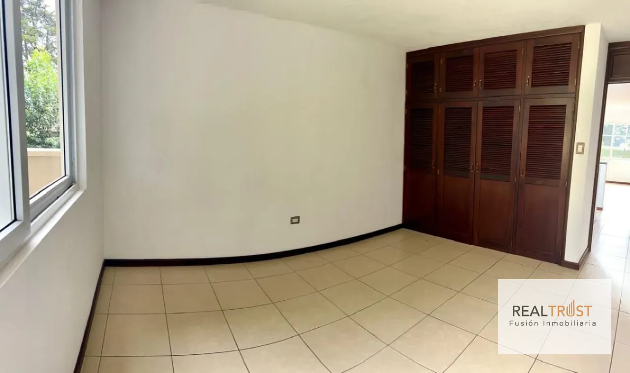Vendo casa en Residenciales Villas de Santa Monica carretera a El Salvador km. 16.5 — Casa en Venta en Villas de Santa Mónica, Carretera a El Salvador, Guatemala, Ciudad — foto 6 de 17
