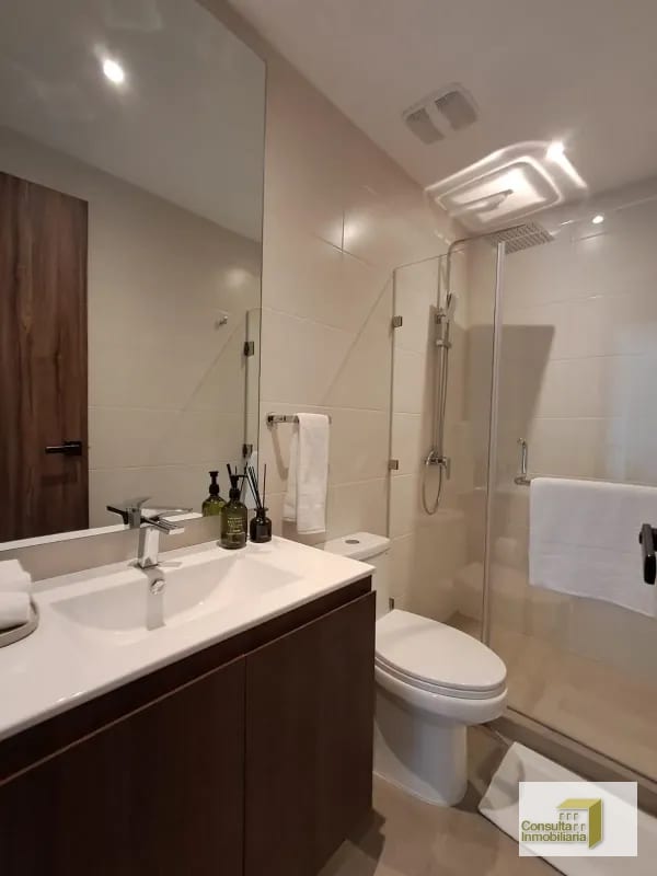 Zona 10/ Edificio Viana / Con financiamiento — Apartamento en Venta en Zona 10, Guatemala, Ciudad — foto 7 de 15
