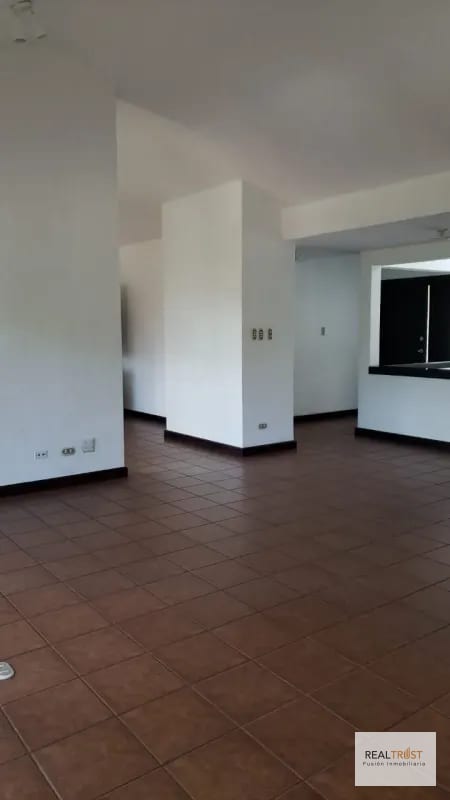 Renta Apartamento Condominio Villas del Campo, S.A. — Casa en Alquiler en Villas del Campo, Carretera a El Salvador, Guatemala, Ciudad — foto 11 de 12