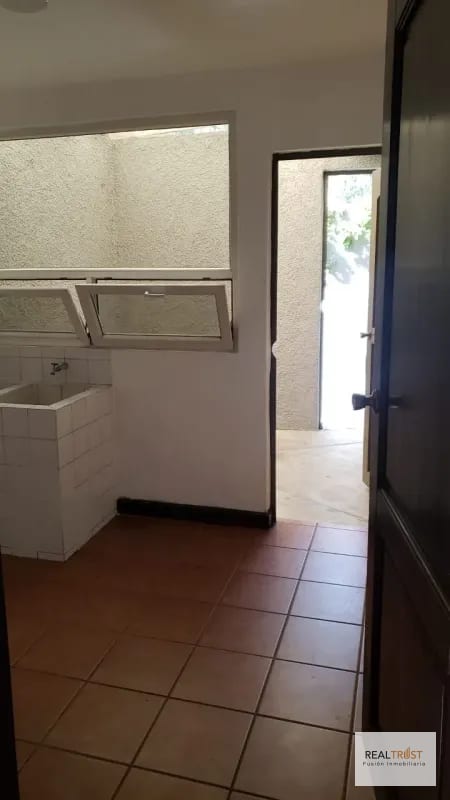 Renta Apartamento Condominio Villas del Campo, S.A. — Casa en Alquiler en Villas del Campo, Carretera a El Salvador, Guatemala, Ciudad — foto 5 de 12