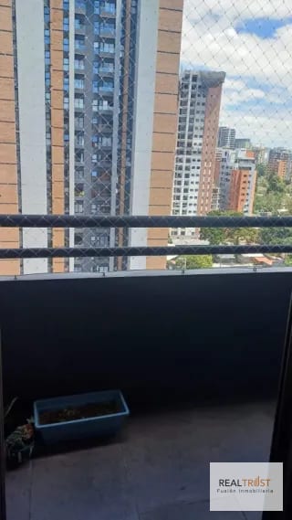Apartamento AMUEBLADO en renta zona 10 — Apartamento en Alquiler en Zona 10, Guatemala, Ciudad — miniatura 9 de 10