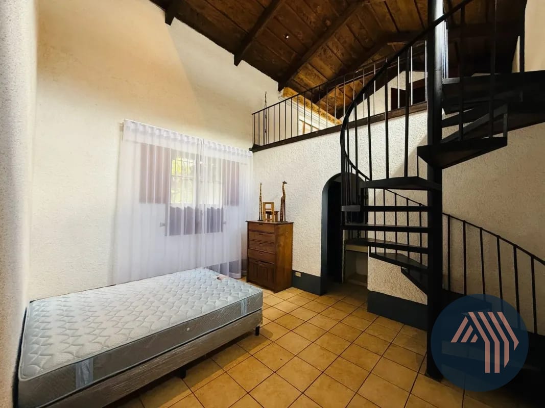 ALQUILER DE LINDA SUITE - PENSATIVO DE GRAVILEAS, ANTIGUA — Apartamento en Alquiler en Antigua, Sacatepéquez — foto 6 de 16