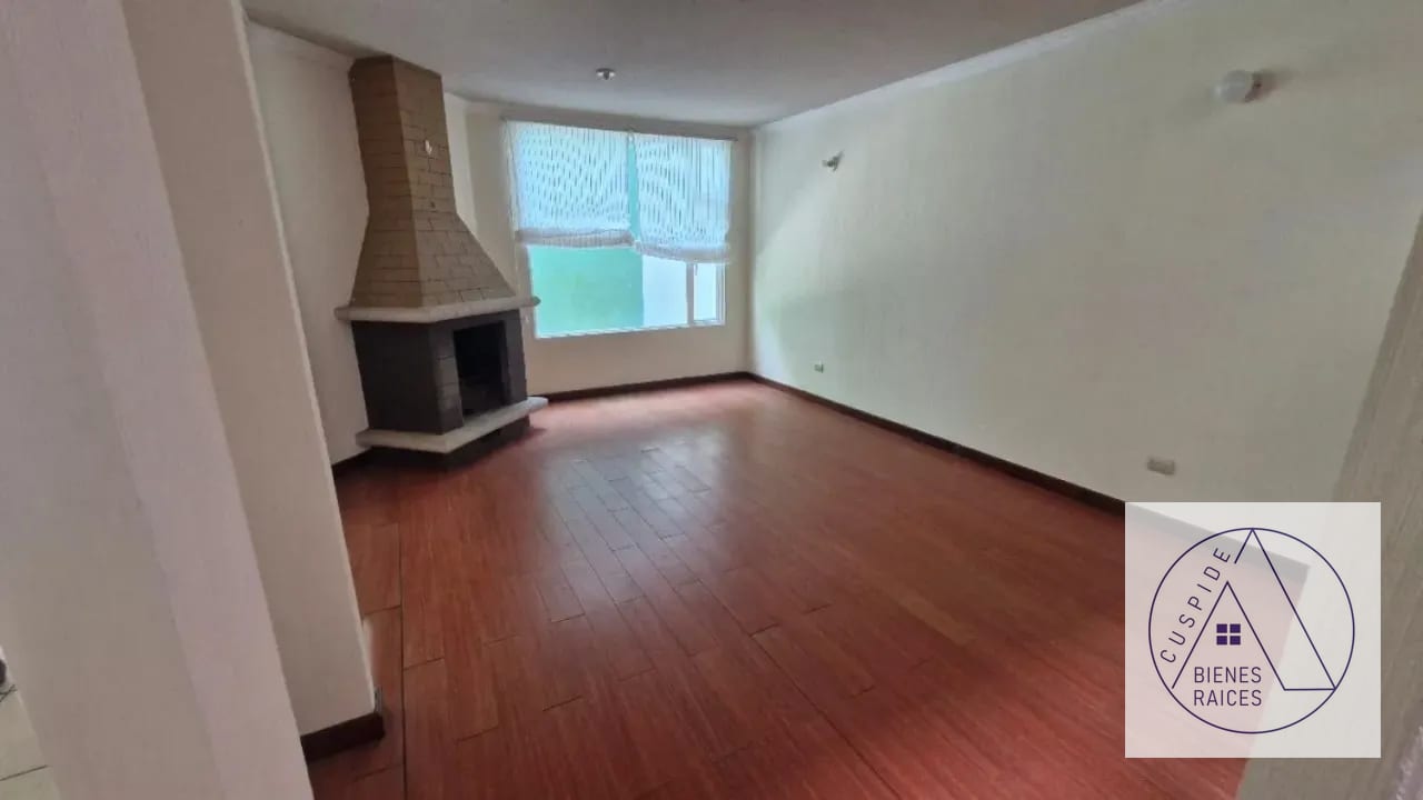 Carr. San José Pinula km 21 Paseo Santa Luz casa en Venta amplia. — Casa en Venta en San José Pinula, Carretera a El Salvador, Guatemala, Ciudad — foto 9 de 9