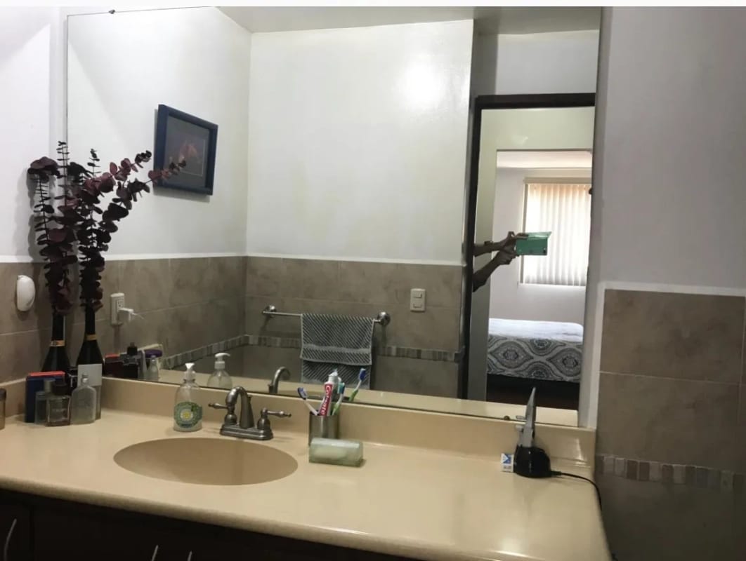 AMPLIO APARTAMENTO EN VENTA, EDIFICIO VIVALDI ZONA 14 — Apartamento en Venta en Vivaldi, Zona 14, Guatemala, Ciudad — foto 5 de 8