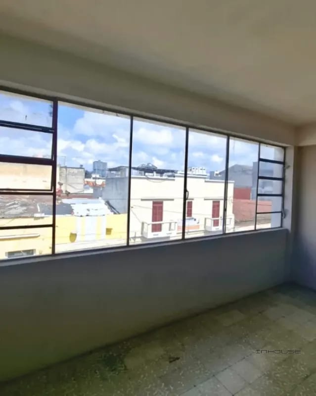 OFICINA EN RENTA, ZONA 1, CENTRO HISTÓRICO, FRENTE A IGLESIA SANTO DOMINGO. — Oficina en Alquiler en El Centro, Zona 1, Guatemala, Ciudad — foto 6 de 7