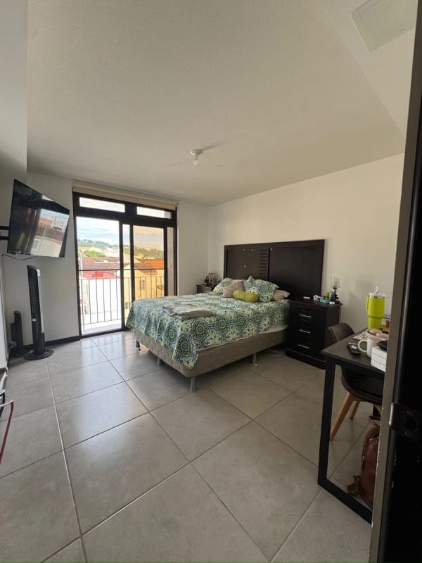 VENTA  CASA MÉRIDA CONDADO NARANJO 3 NIVELES — Casa en Venta en Condado Naranjo, Zona 4 Mixco, Guatemala, Ciudad — foto 6 de 9