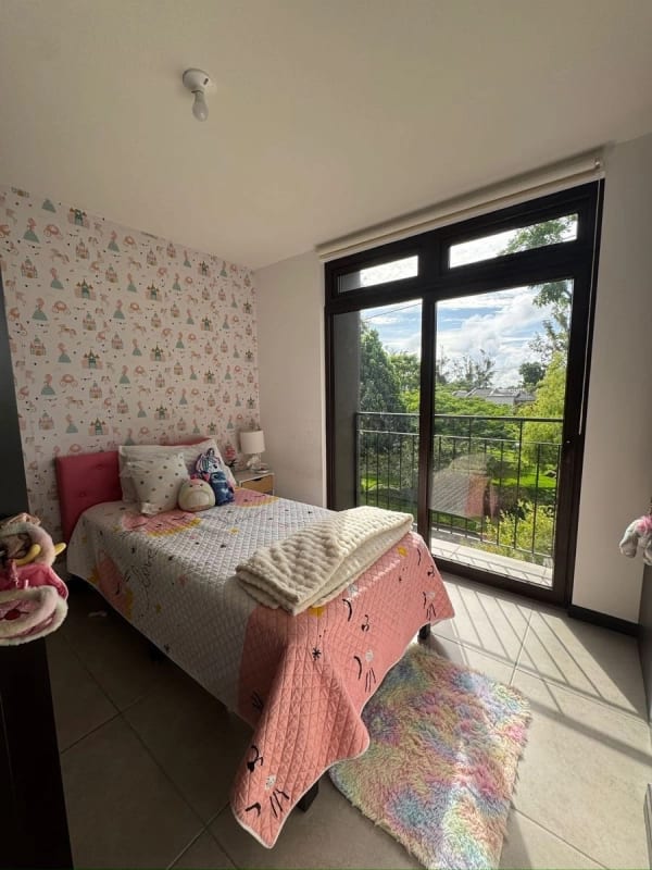 VENTA  CASA MÉRIDA CONDADO NARANJO 3 NIVELES — Casa en Venta en Condado Naranjo, Zona 4 Mixco, Guatemala, Ciudad — foto 4 de 9