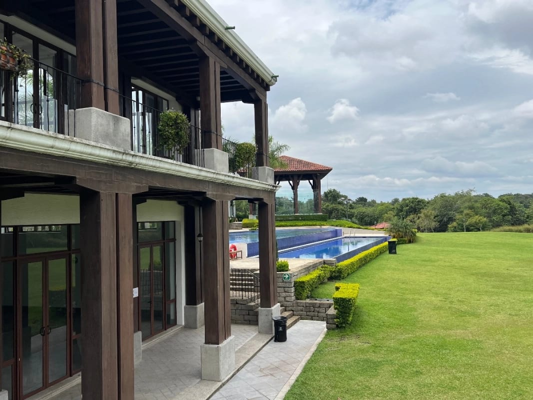 Casa Renta Zona 16, 455 MTS2. 4 Dormitorios $5,750 INCLUYE IVA Y MANT — Casa en Alquiler en Zona 16, Guatemala, Ciudad — foto 5 de 10