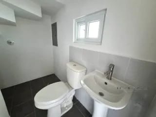 CASA EN VENTA KM 16.5 SECOYA DE ARRAZOLA — Casa en Venta en Arrazola I, Carretera a El Salvador, Guatemala, Ciudad — miniatura 6 de 9