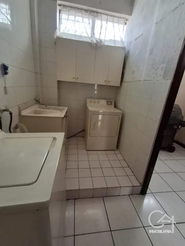 Edificio Zona 15 en Venta — Edificio en Venta en Zona 15, Guatemala, Ciudad — foto 3 de 11