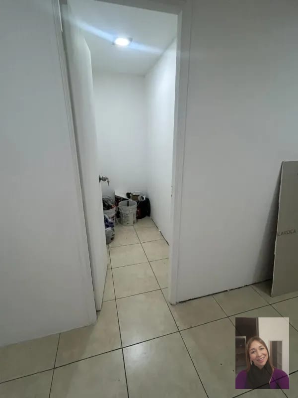 2 oficinas alquiler Géminis Z 10 — Oficina en Alquiler en Zona 10, Guatemala, Ciudad — foto 13 de 17