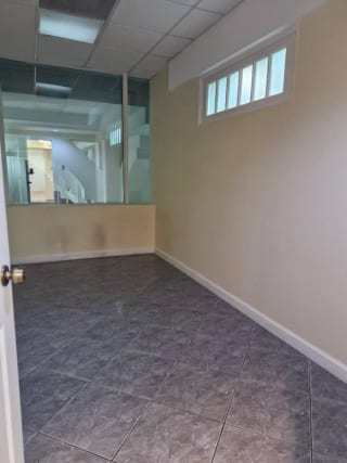 Oficina en Renta, Zona 14 Centro Empresarial — Oficina en Alquiler en Zona 14, Guatemala, Ciudad — miniatura 8 de 9