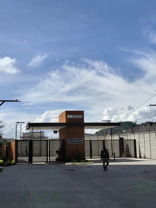 Apartamento en venta, para estrenar!  Cumbres del Pedregal, zona 6 — Apartamento en Venta en Zona 6, Guatemala, Ciudad — foto 12 de 13