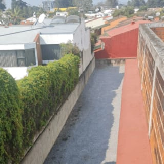 Casa en alquiler de 275m² en zona 15, Sector del Hospital El Pilar — Oficina en Alquiler en Trinidad, Zona 15, Guatemala, Ciudad — miniatura 1 de 7