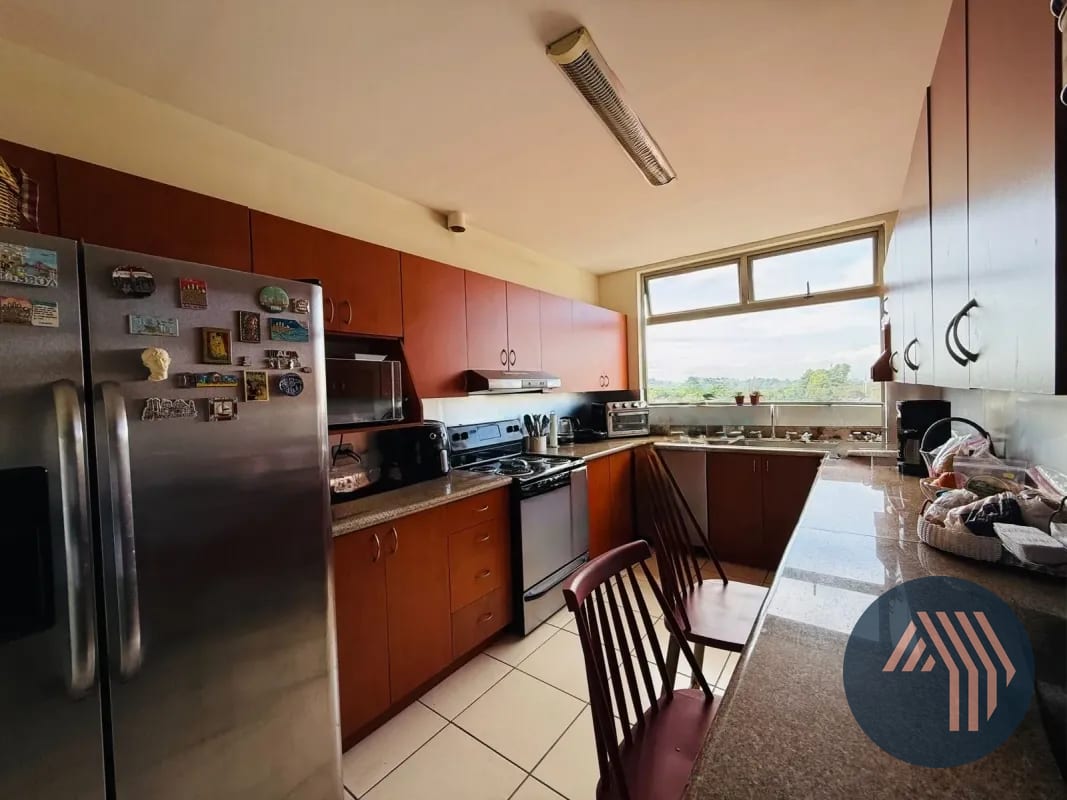 VENTA DE CÉNTRICO Y AMPLIO APARTAMENTO - BENEVENTO, ZONA 14 — Apartamento en Venta en Benevento, Zona 14, Guatemala, Ciudad — foto 11 de 17