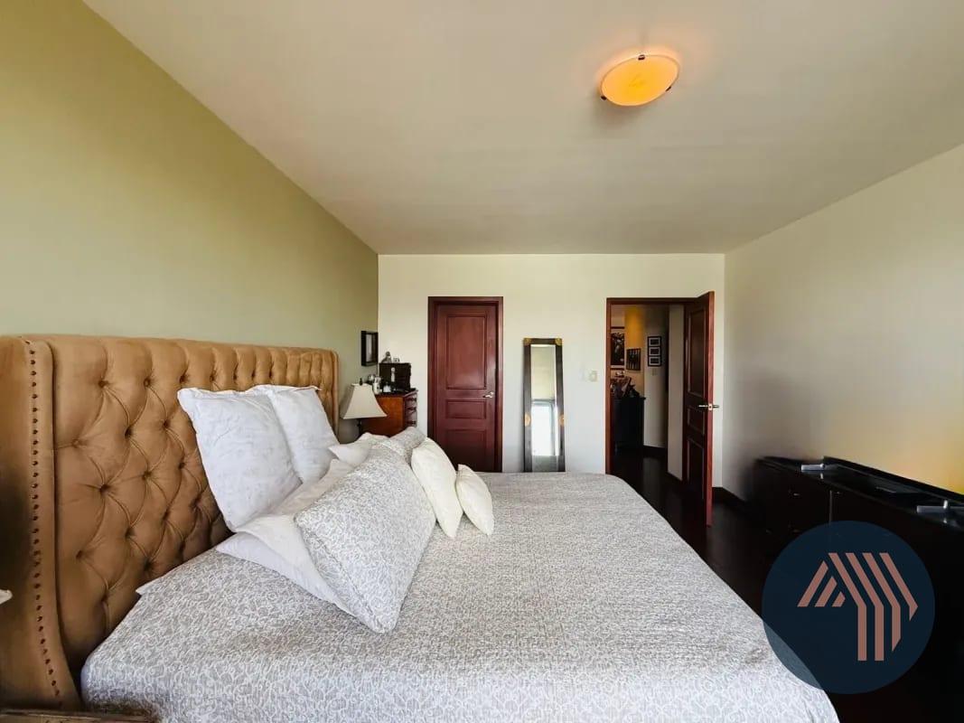 VENTA DE CÉNTRICO Y AMPLIO APARTAMENTO - BENEVENTO, ZONA 14 — Apartamento en Venta en Benevento, Zona 14, Guatemala, Ciudad — foto 8 de 17